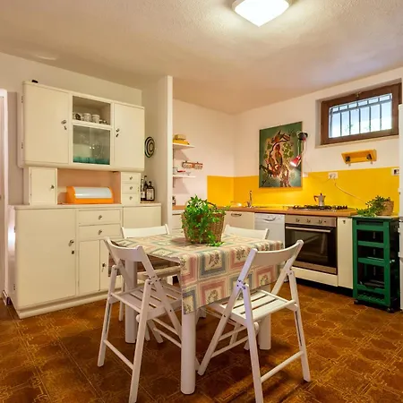 Casa Al Mare Con Ampia Veranda Holiday home